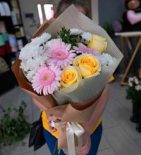 Букет цветов из:  Герберы, Розы и Хризантемы в Безводной